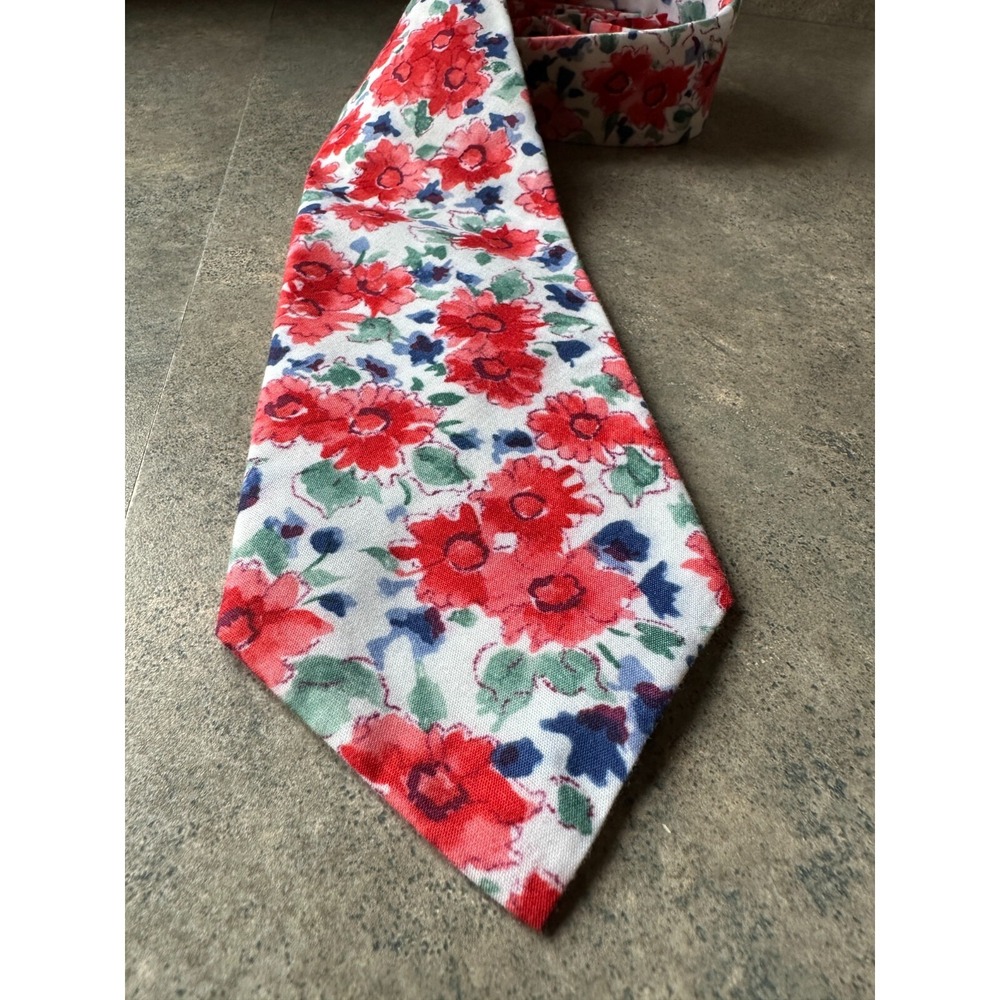 Executive Collection Mens Tie Bright FLoral Millenial‎ Necktie Modern Look